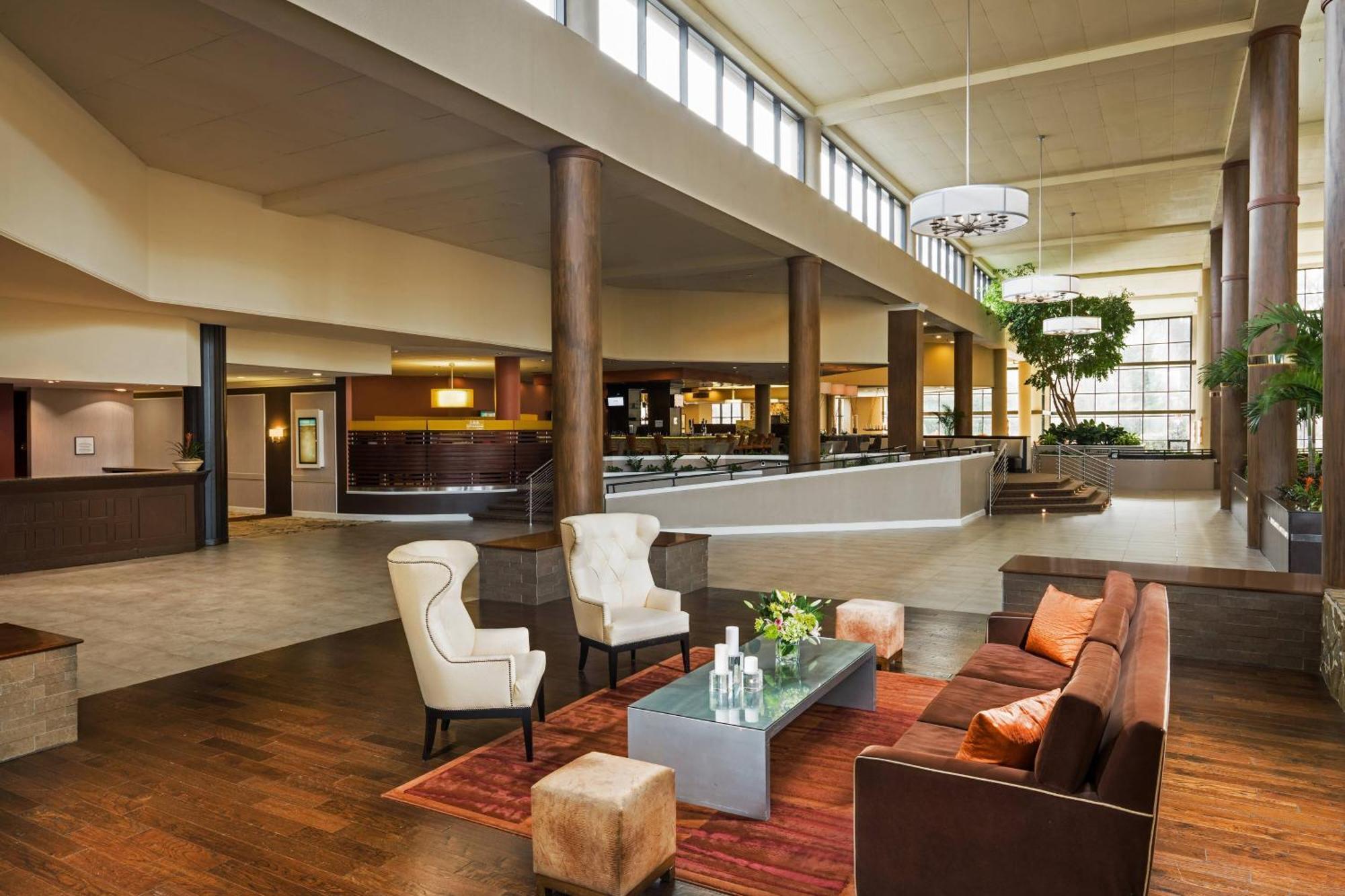 Sheraton Charlotte Airport Exterior photo